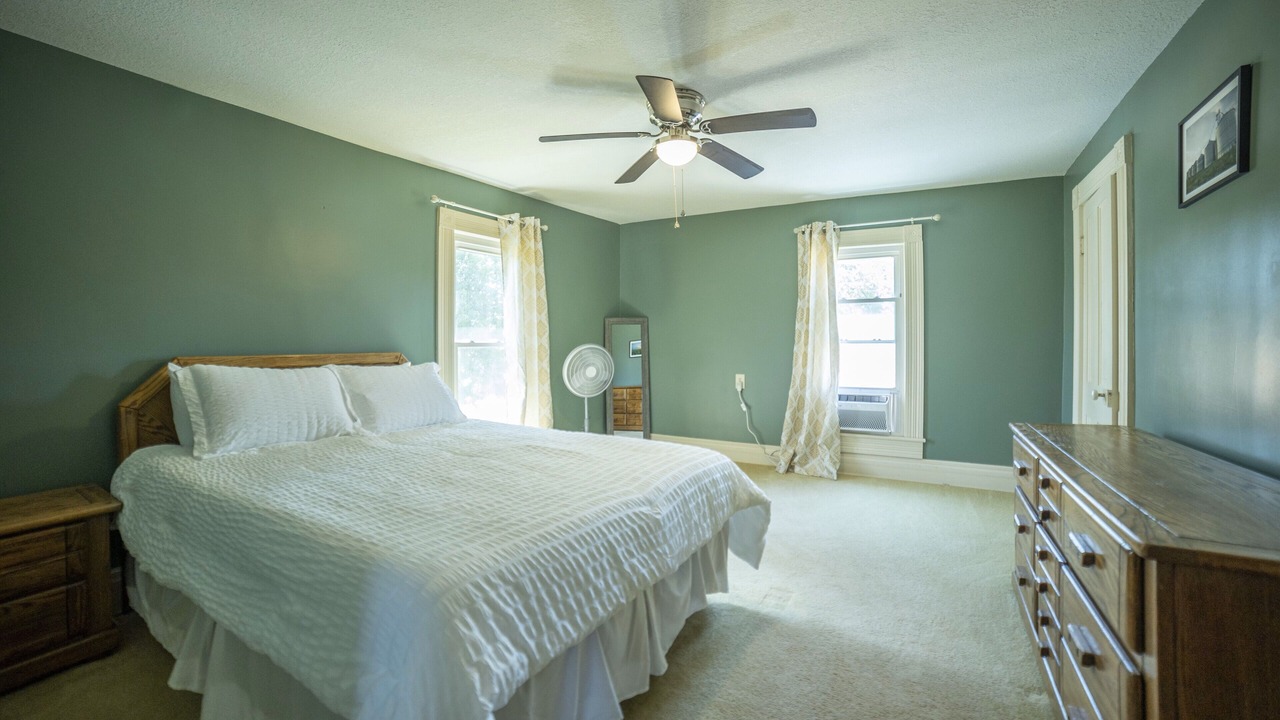 Photo of Bedroom in Perry