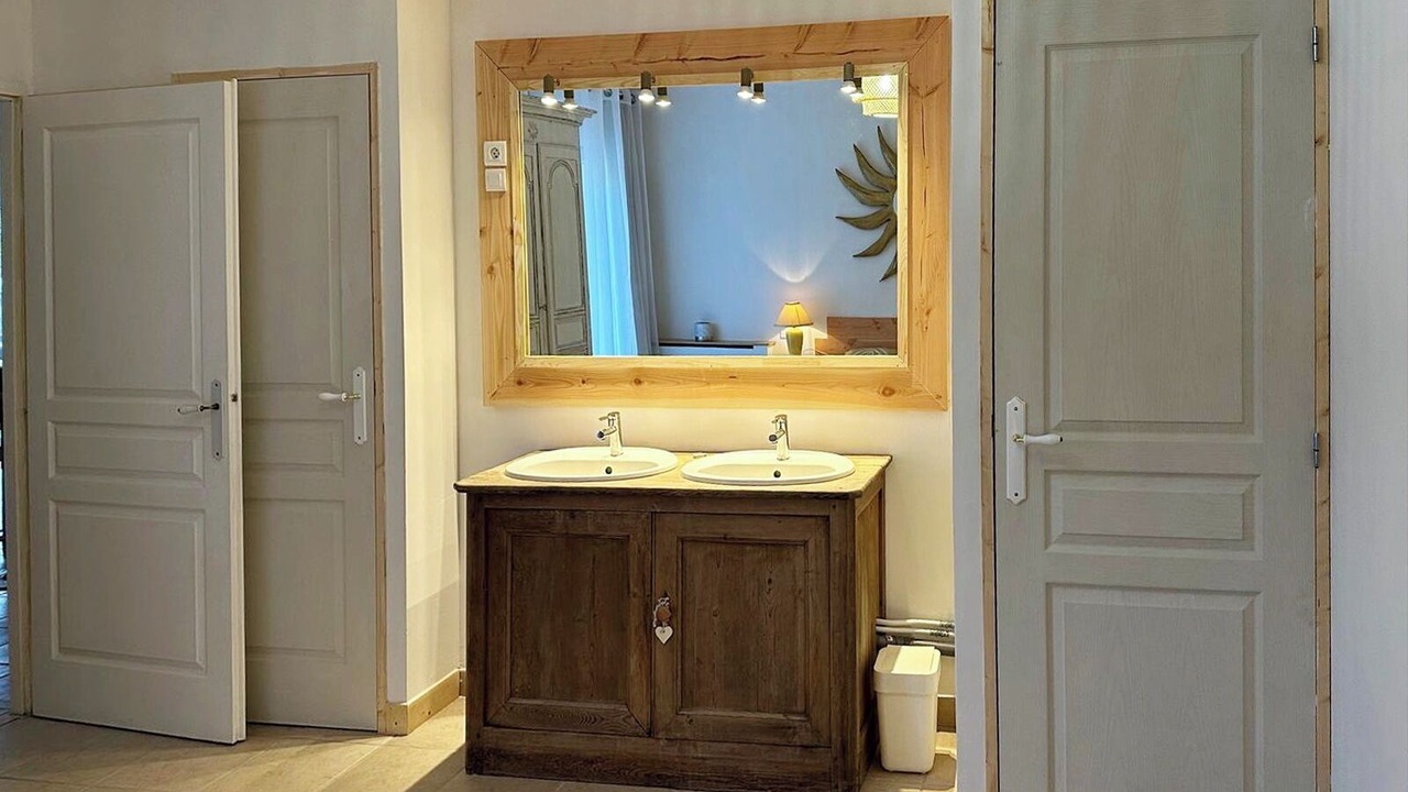 Photo of Bathroom in La Vacquerie-et-Saint-Martin-de-Castries