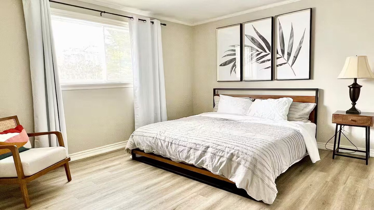 Photo of Bedroom in Oakville