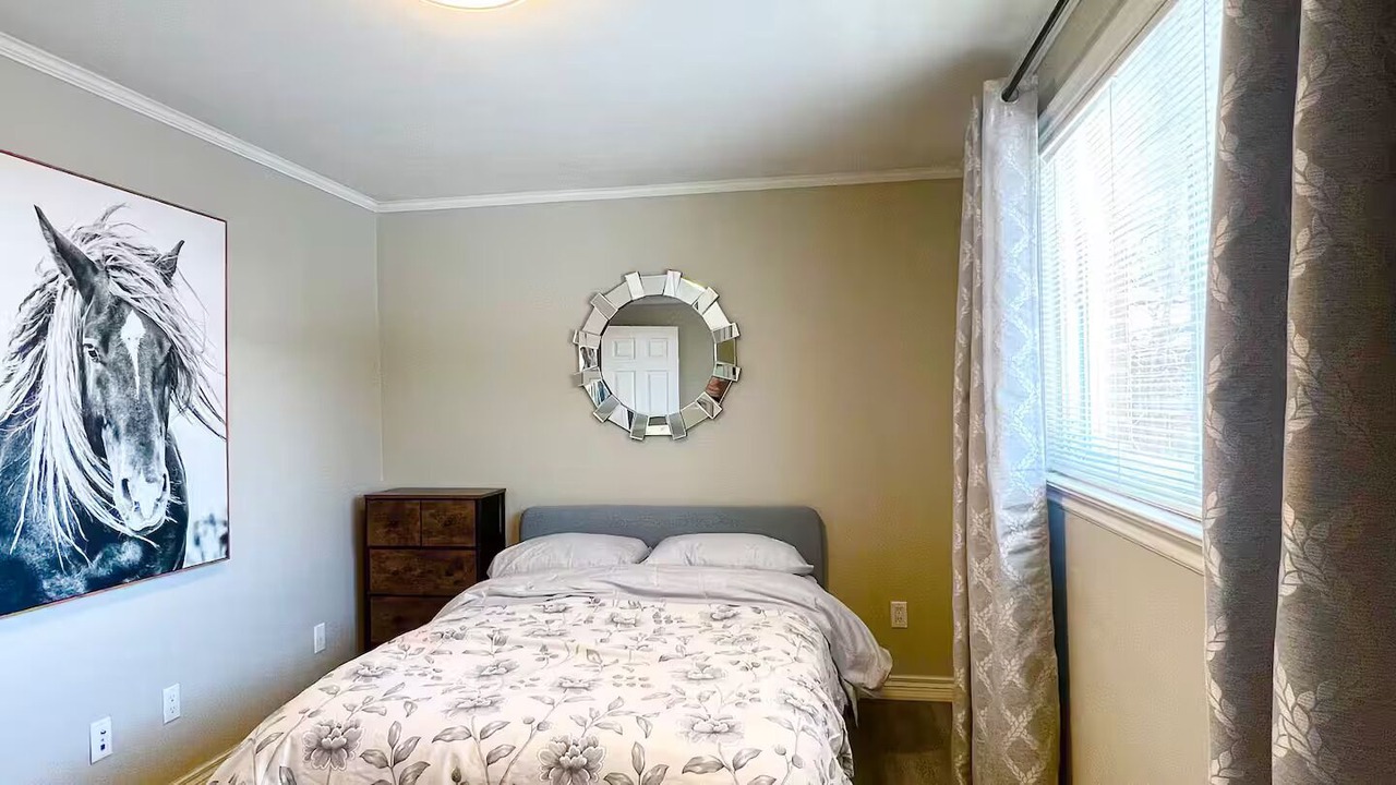 Photo of Bedroom in Oakville