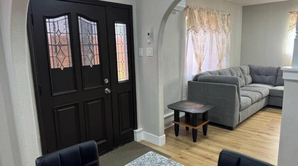 Photo of Livingroom in South Natomas