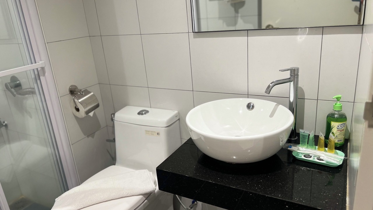 Photo of Bathroom in Pekeliling