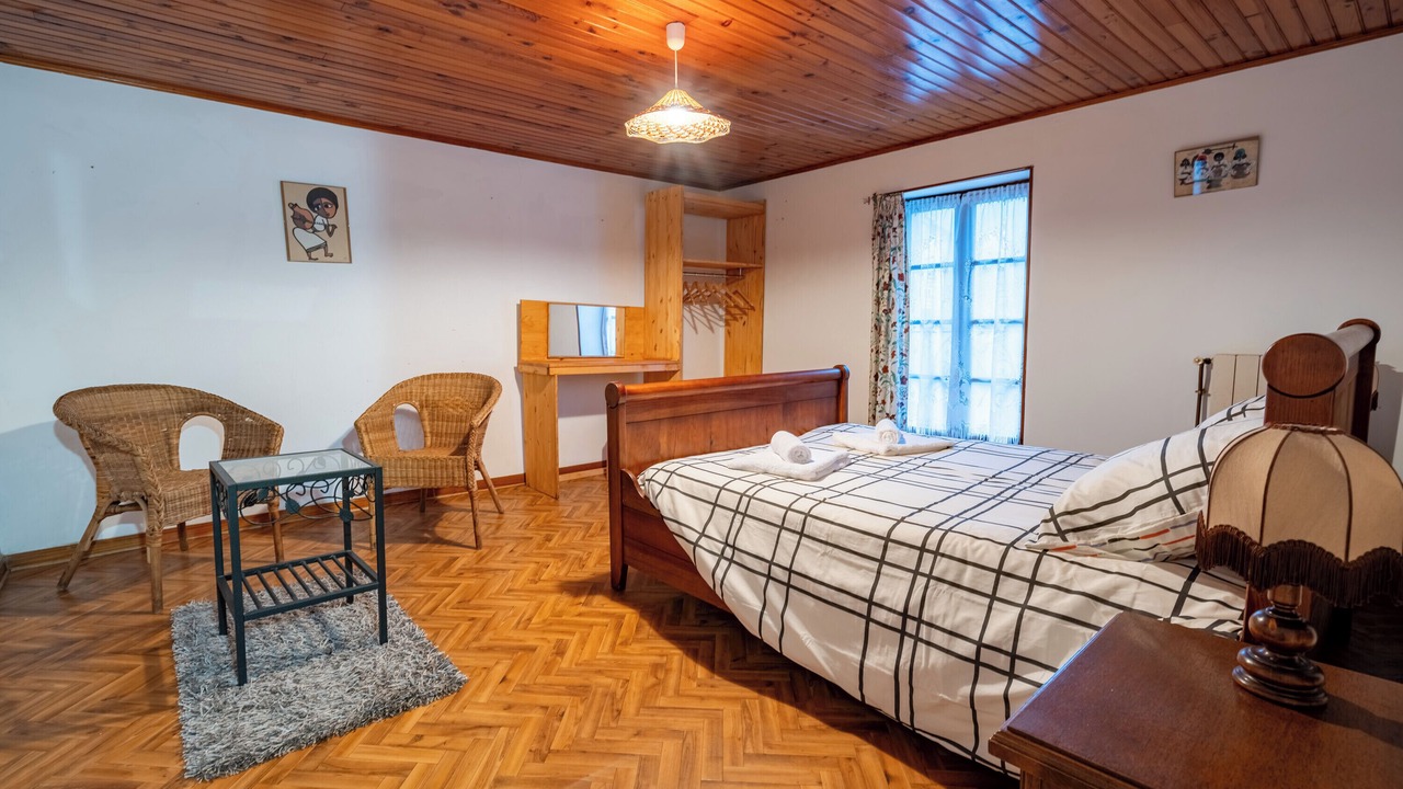 Photo of Bedroom in Sille-le-Guillaume