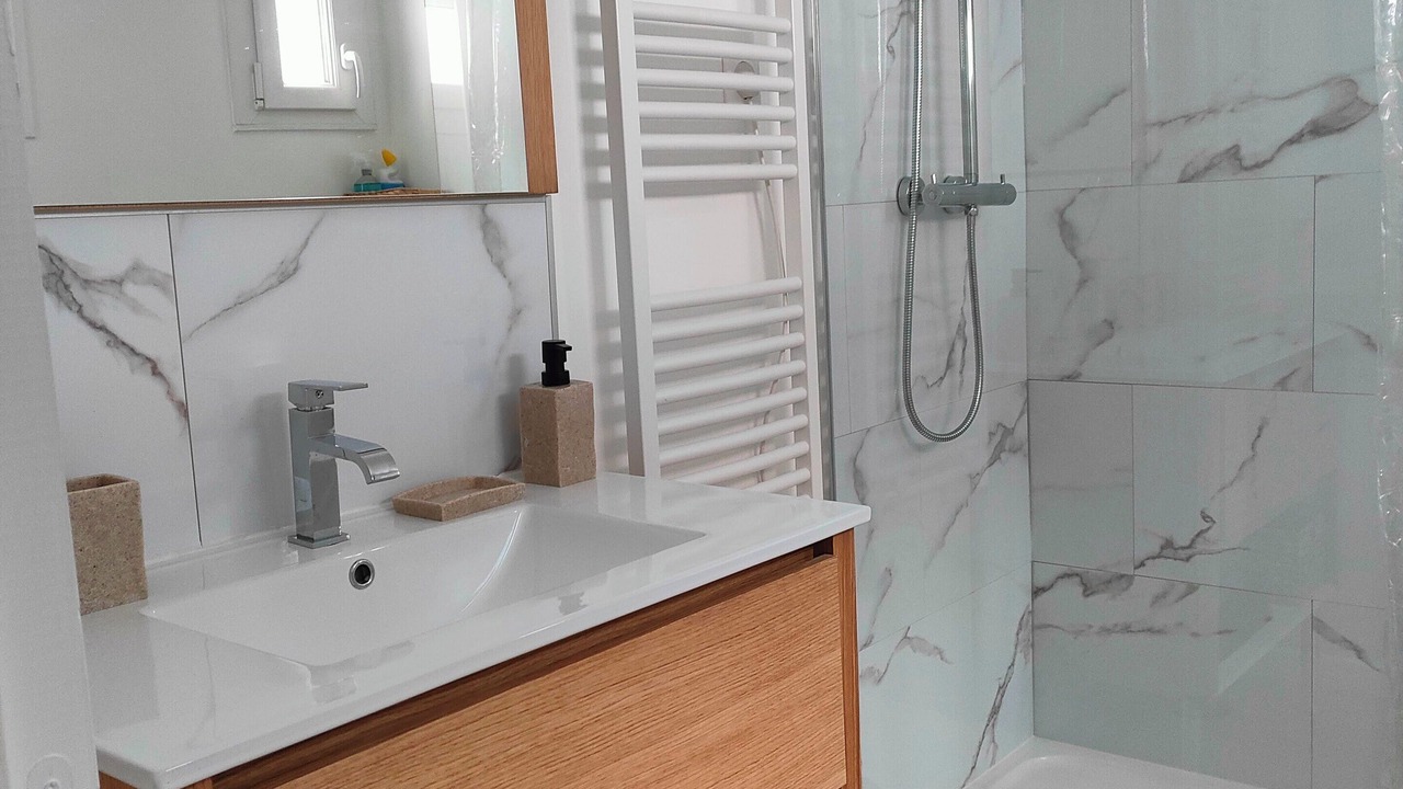 Photo of Bathroom in Brequerecque