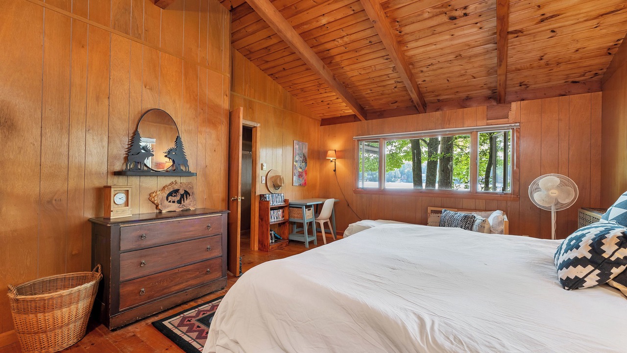 Photo of Bedroom in Alton Bay