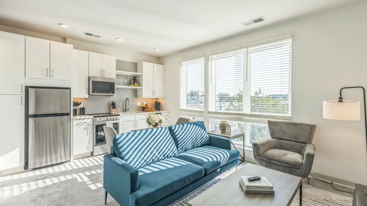 Photo of Livingroom in East Raleigh