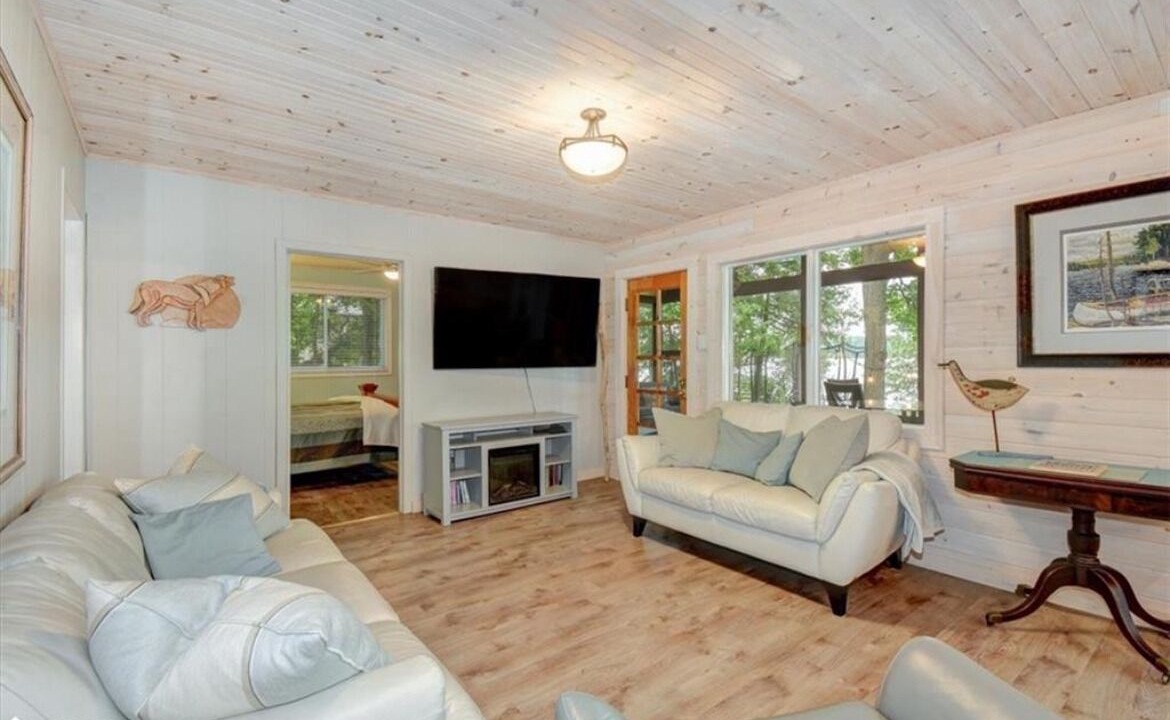 Photo of Livingroom in Bobcaygeon
