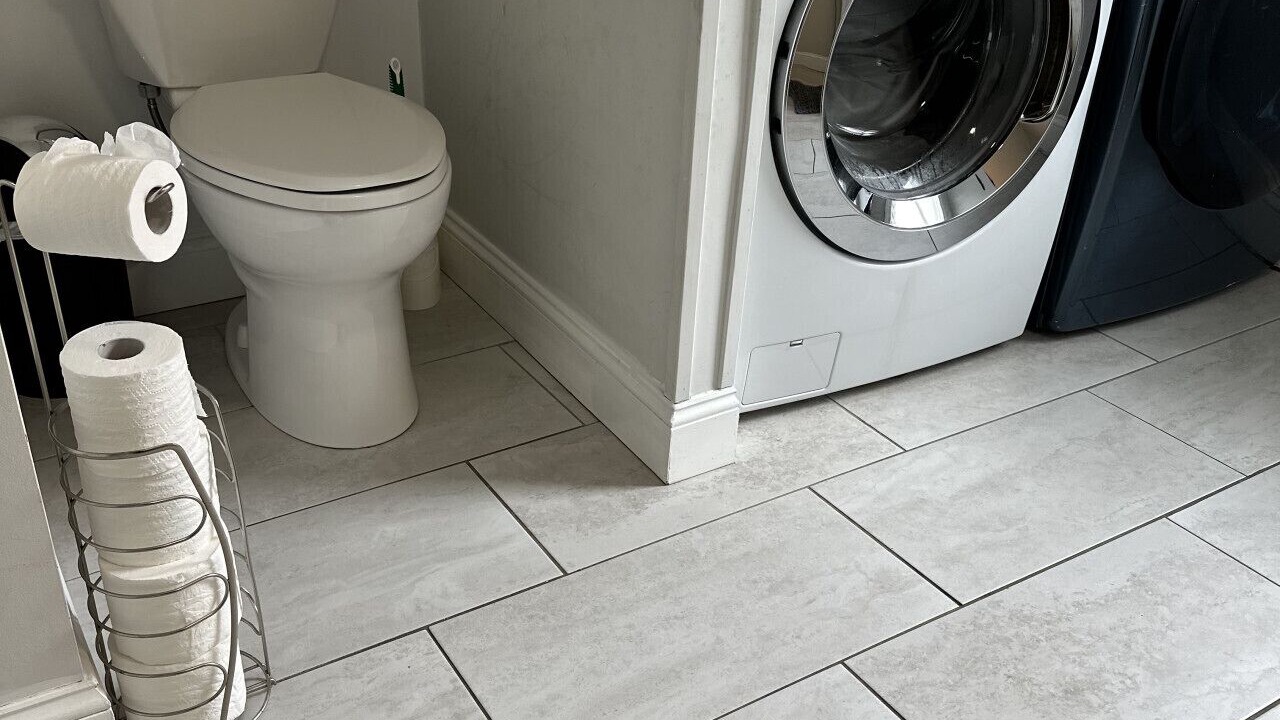 Photo of Bathroom in West Street - River Street