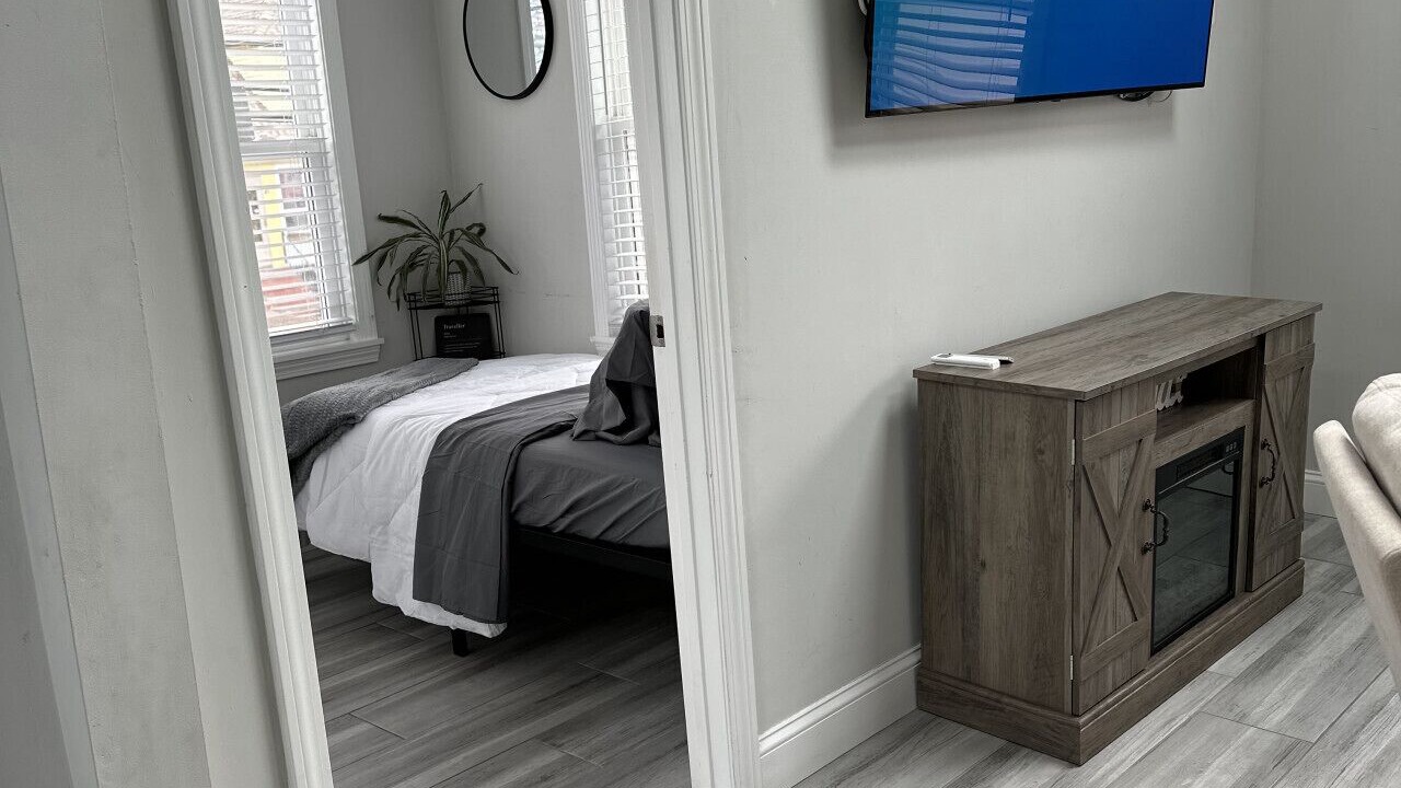 Photo of Bedroom in West Street - River Street