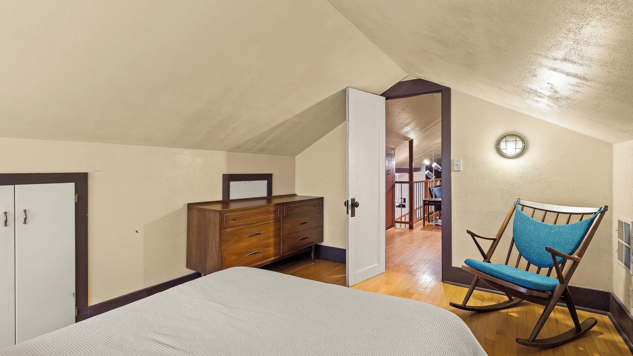 Photo of Bedroom in Dunbar Spring
