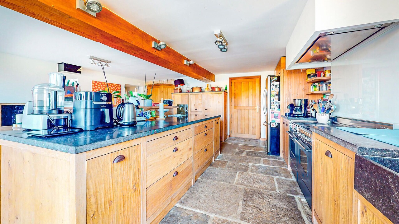 Photo of Others in Aresches