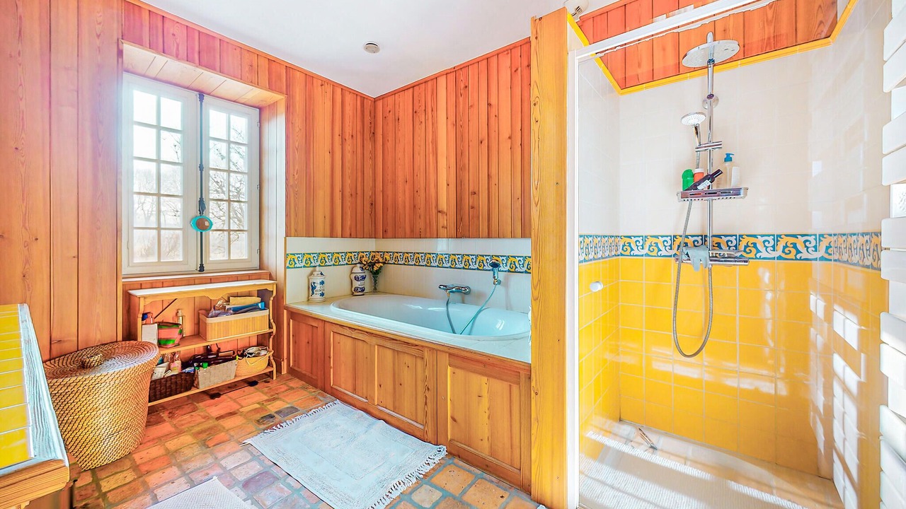 Photo of Bathroom in Aresches