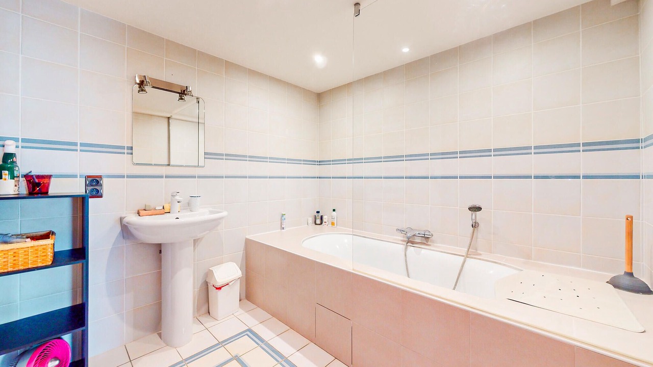 Photo of Bathroom in Aresches