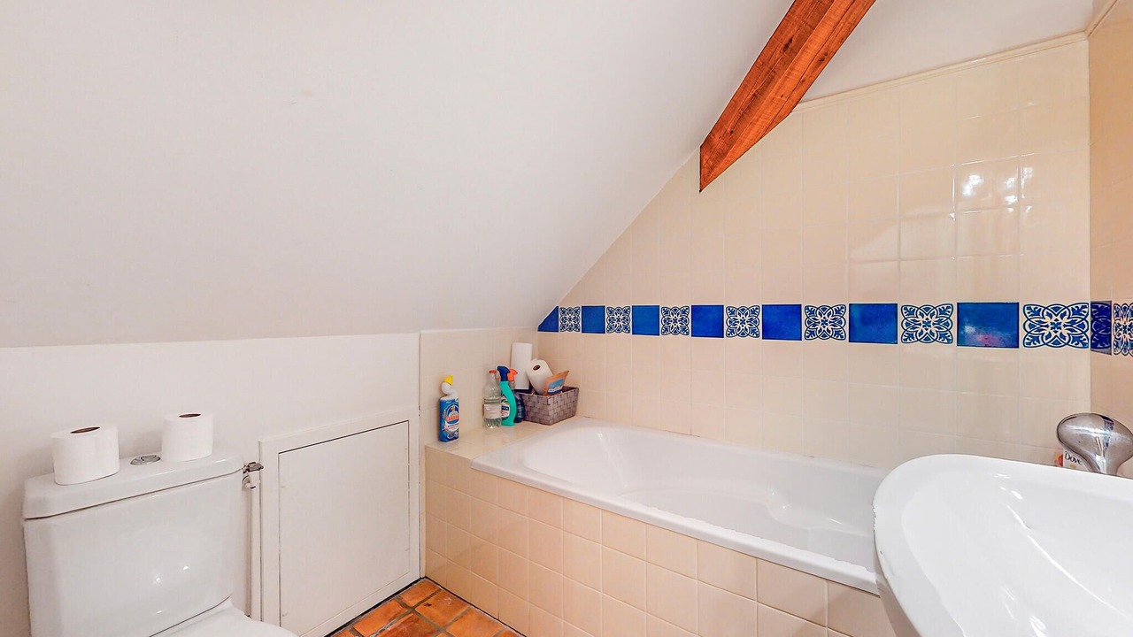 Photo of Bathroom in Aresches