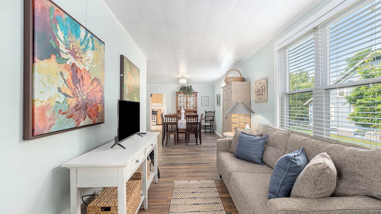 Photo of Livingroom in Manistee