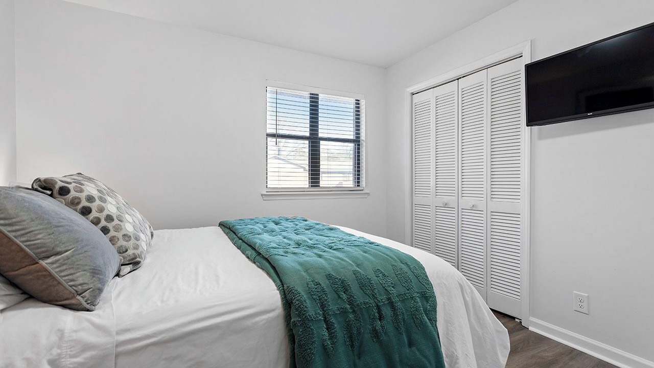 Photo of Bedroom in Brookhaven