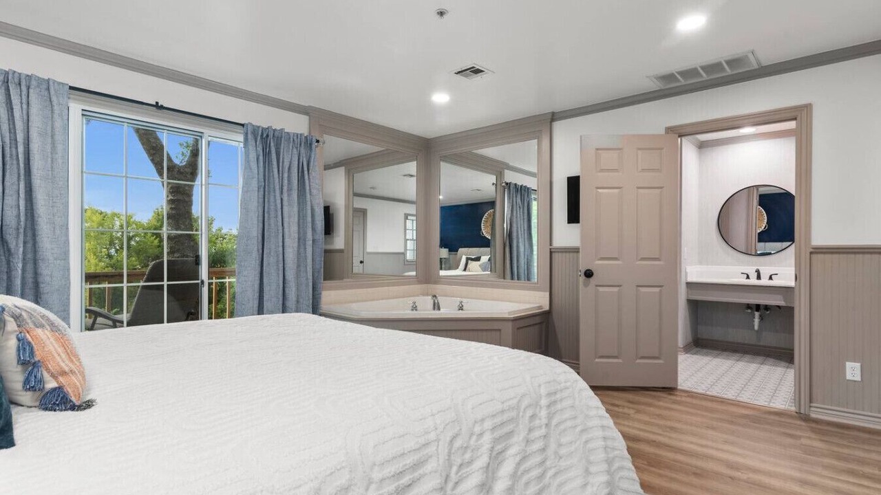 Photo of Bedroom in Ramona