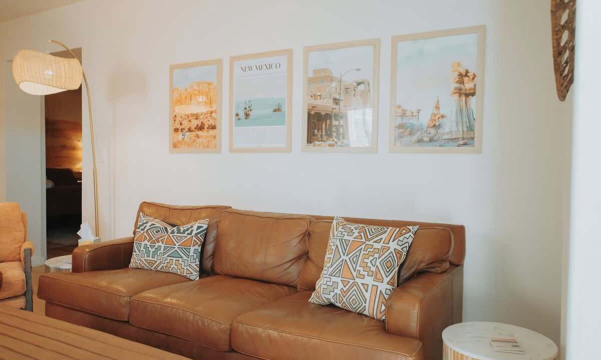 Photo of Livingroom in South Broadway