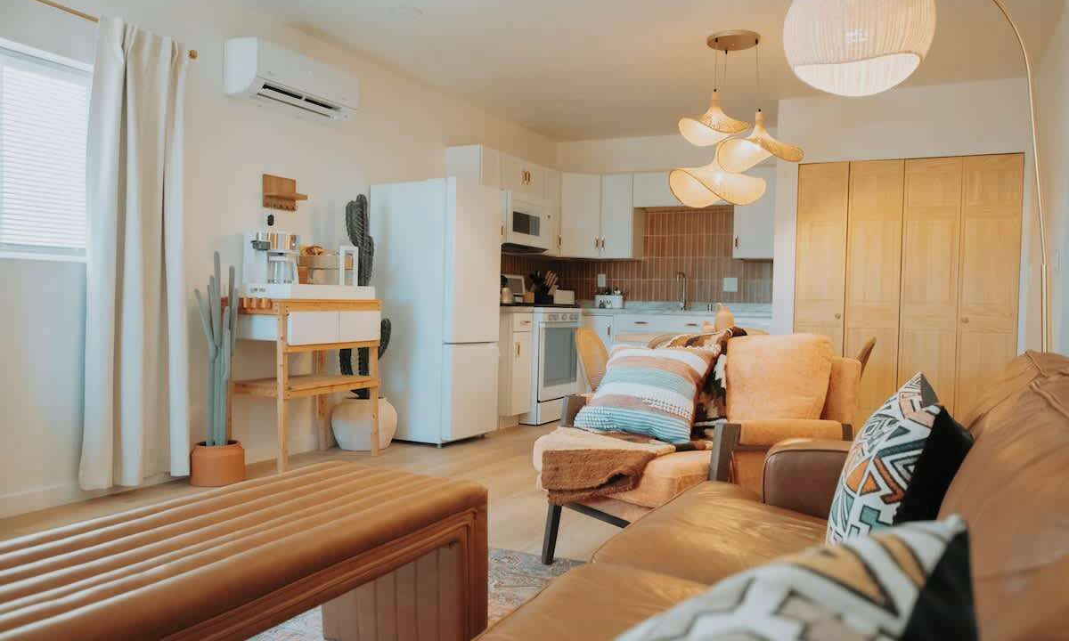 Photo of Livingroom in South Broadway