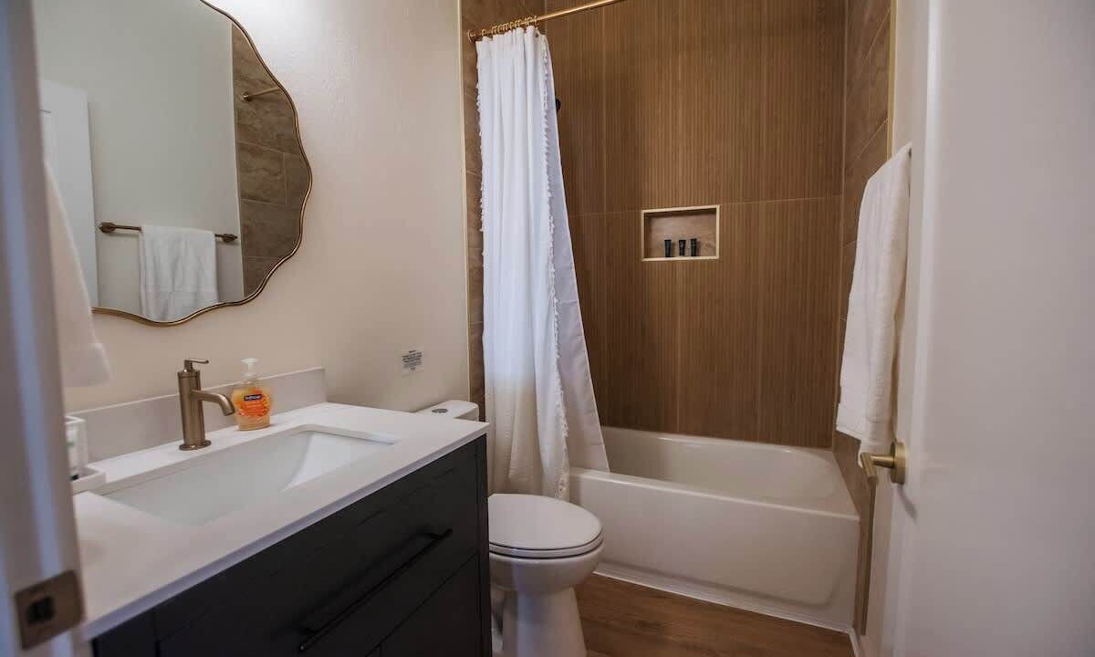 Photo of Bathroom in South Broadway