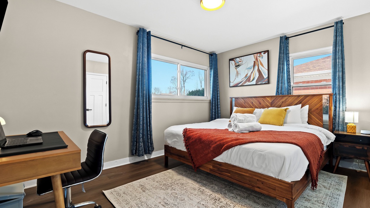 Photo of Bedroom in Madison Heights