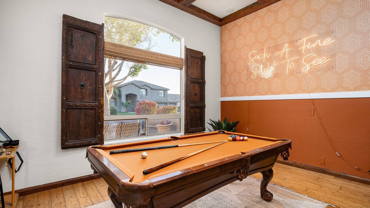Photo of Bedroom in Arabian Crest
