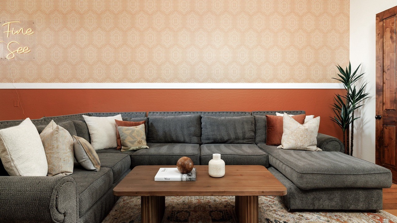 Photo of Livingroom in Arabian Crest