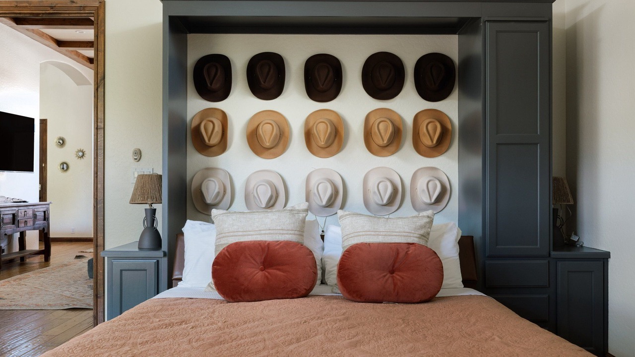 Photo of Bedroom in Arabian Crest