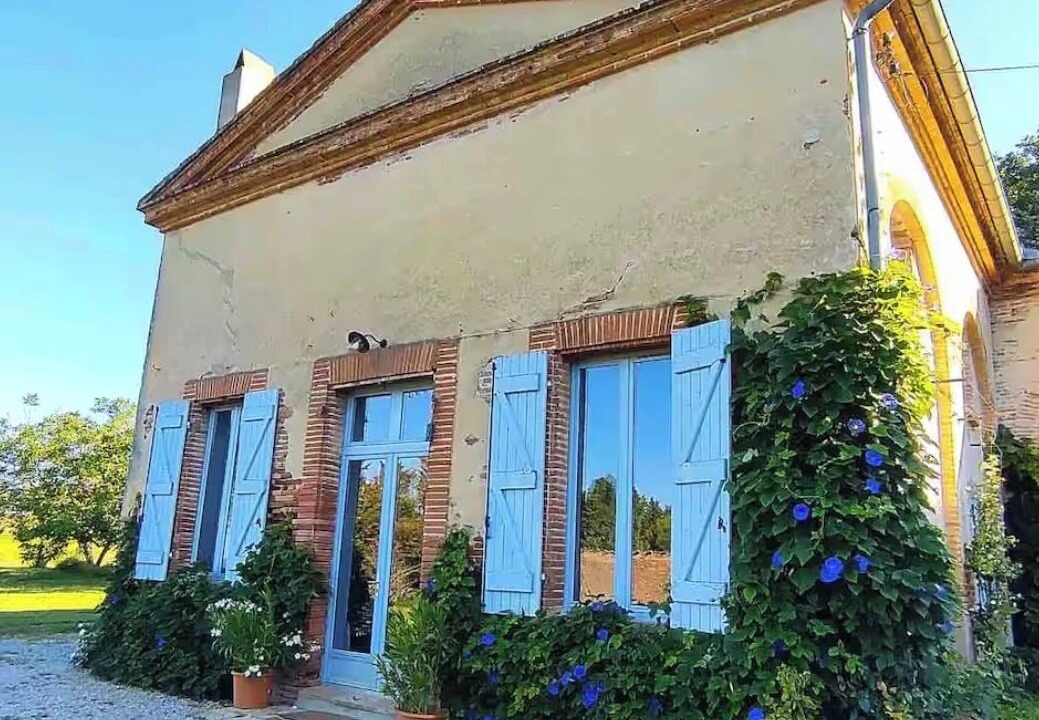 Photo of Outdoor in Villaries