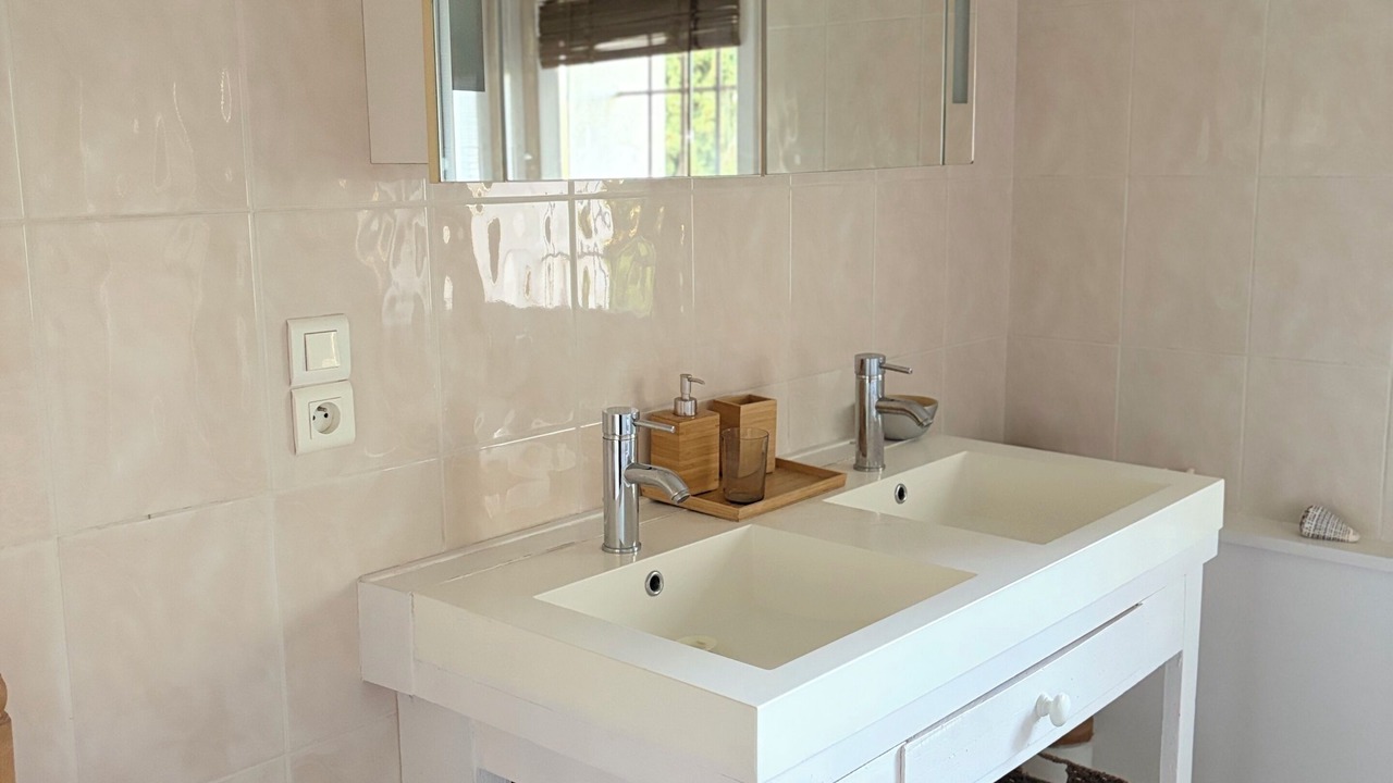 Photo of Bathroom in Villaries