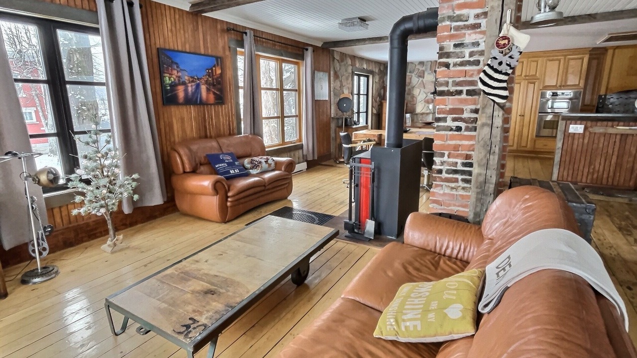 Photo of Livingroom in Lac-Megantic