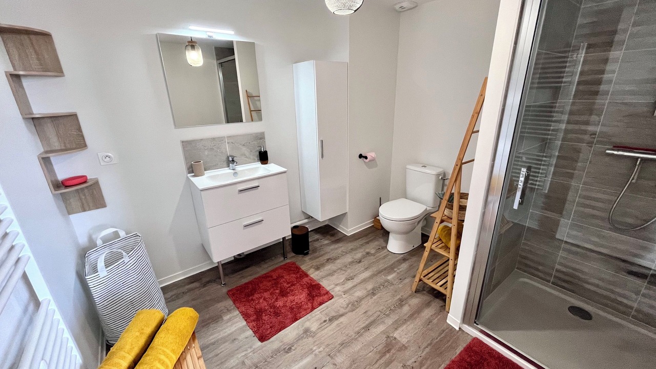 Photo of Bathroom in Perigny