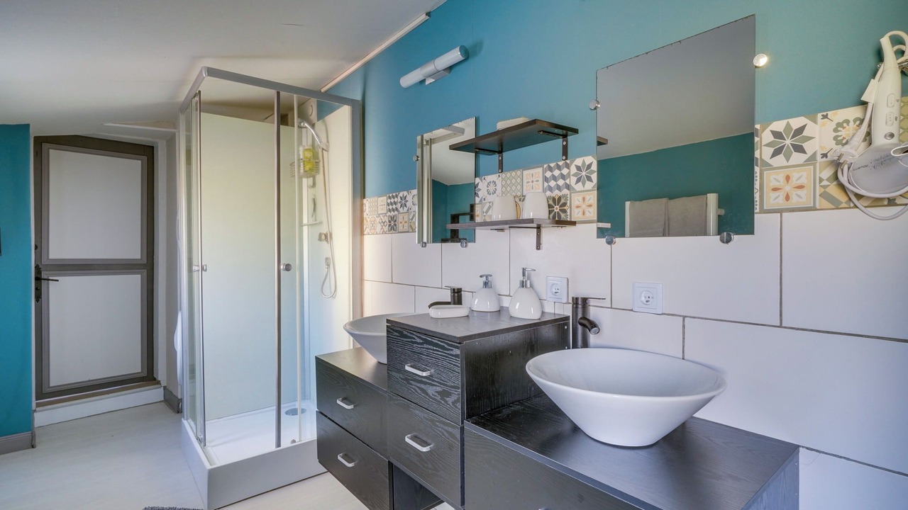 Photo of Bathroom in Pauillac