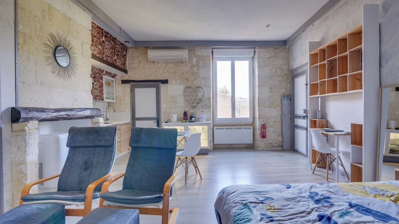 Photo of Bedroom in Pauillac
