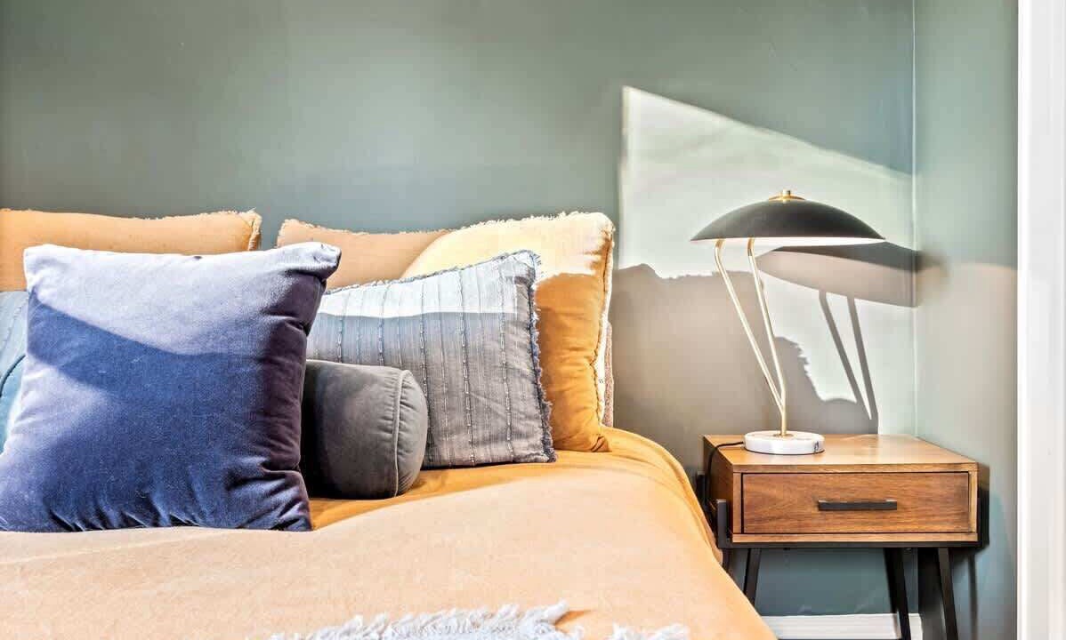 Photo of Bedroom in Deering Center