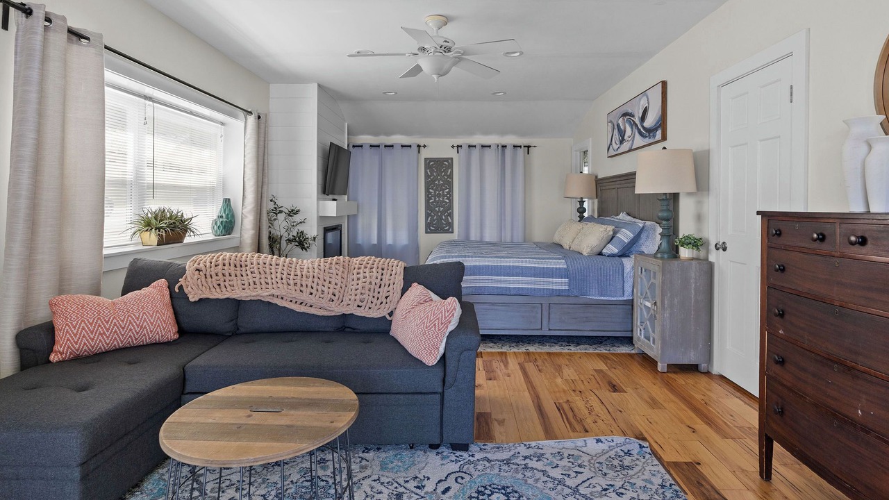 Photo of Livingroom in Bridgeport