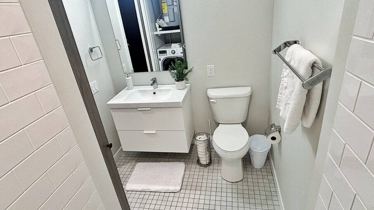 Photo of Bathroom in Downtown Des Moines