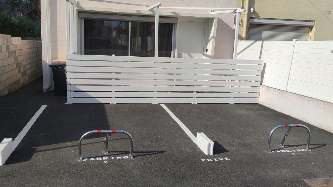 Photo of Outdoor in La Jetee