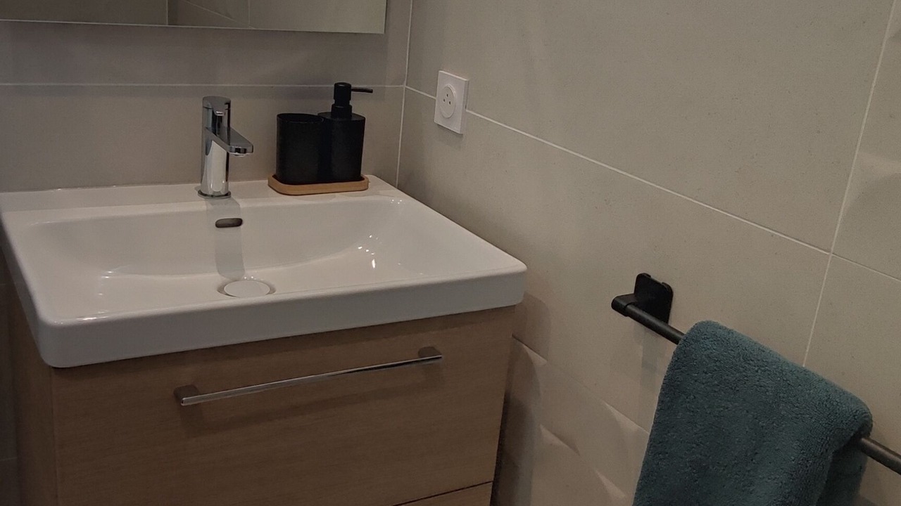 Photo of Bathroom in La Jetee