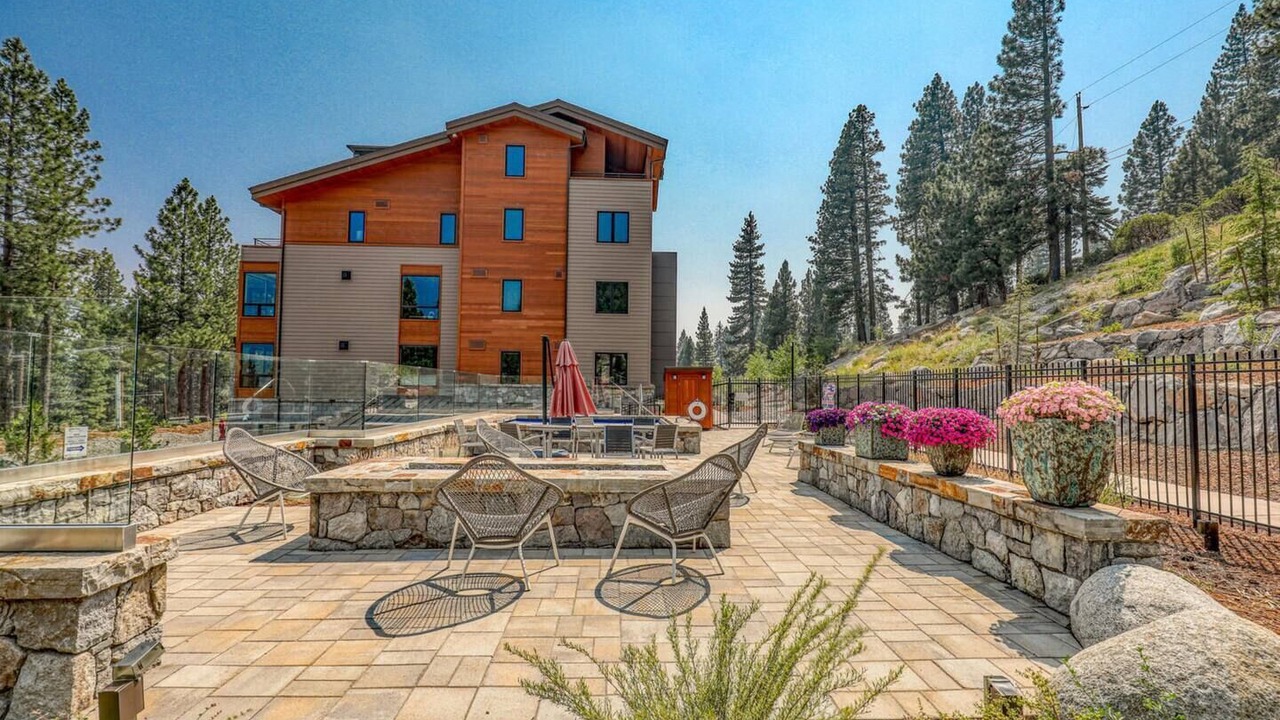 Photo of Patio Balcony in Crystal Bay