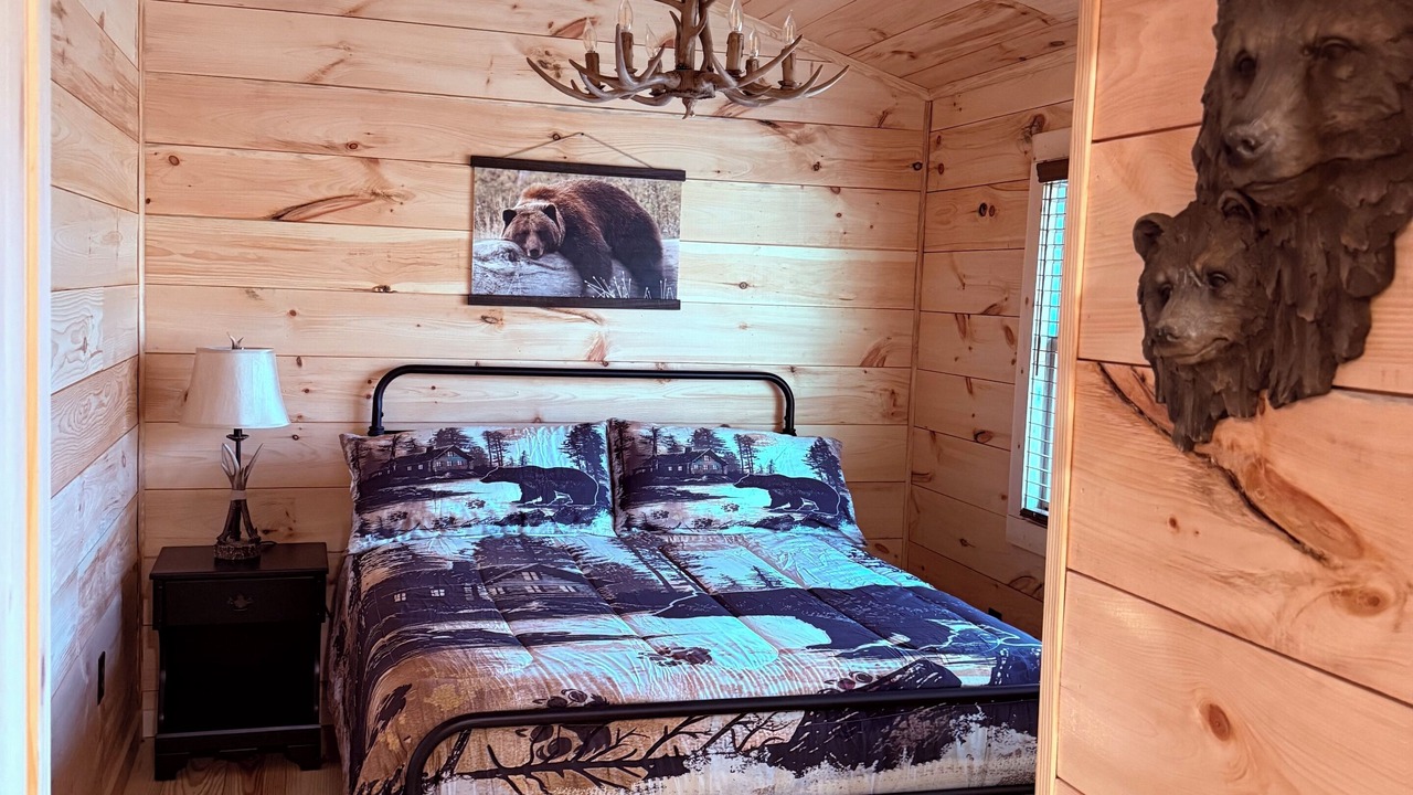 Photo of Bedroom in Tullahoma