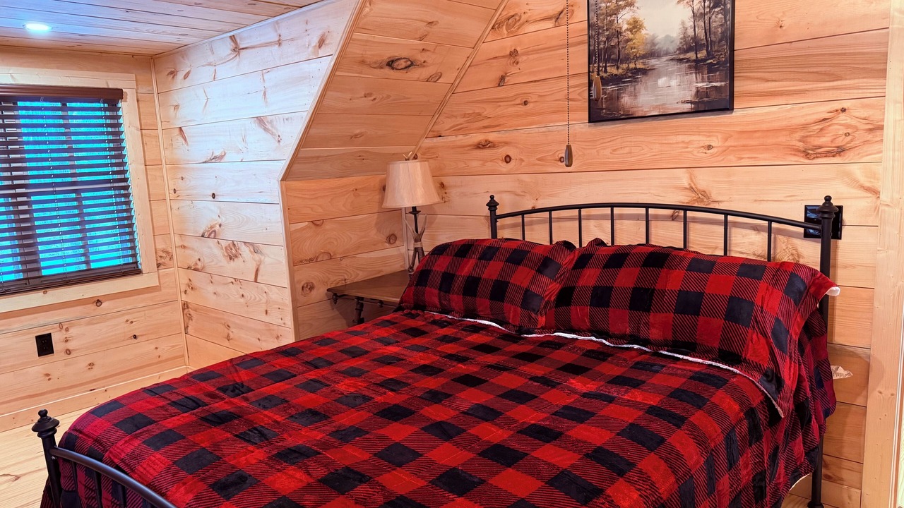 Photo of Bedroom in Tullahoma