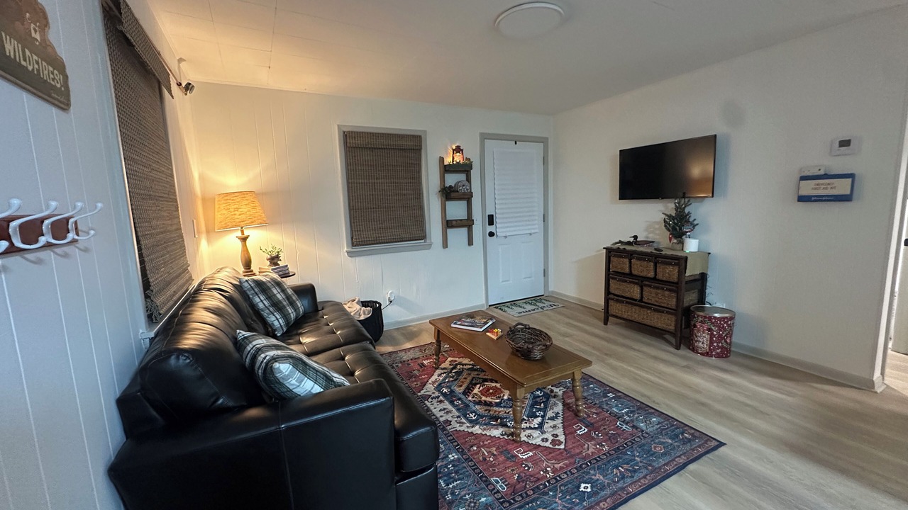 Photo of Livingroom in Kirksville