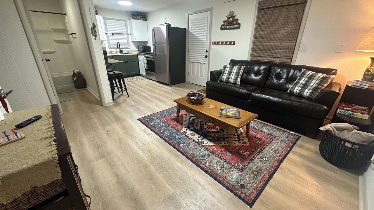 Photo of Livingroom in Kirksville