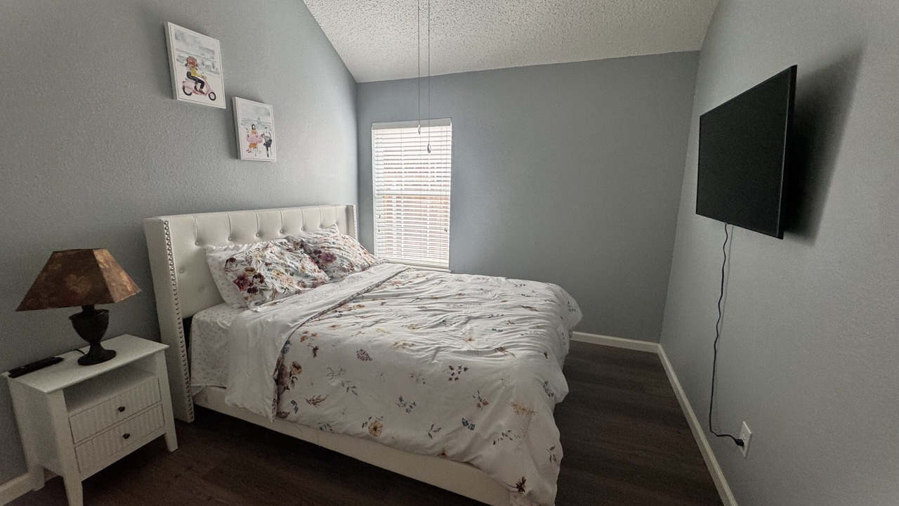 Photo of Bedroom in Grand Prairie