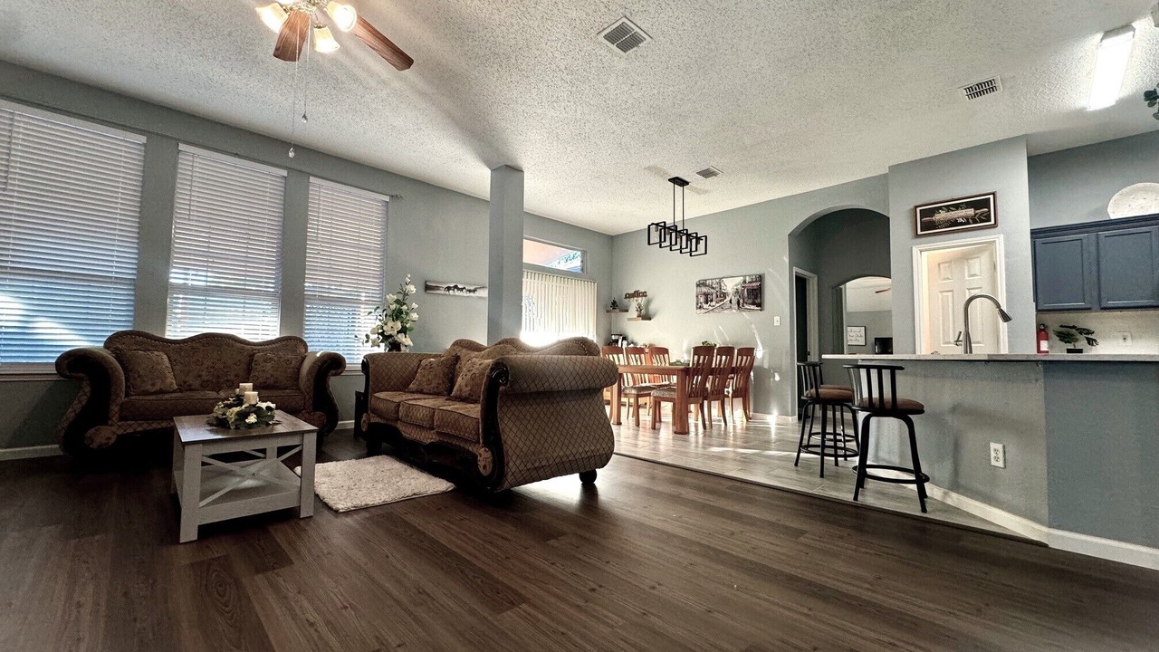 Photo of Livingroom in Grand Prairie