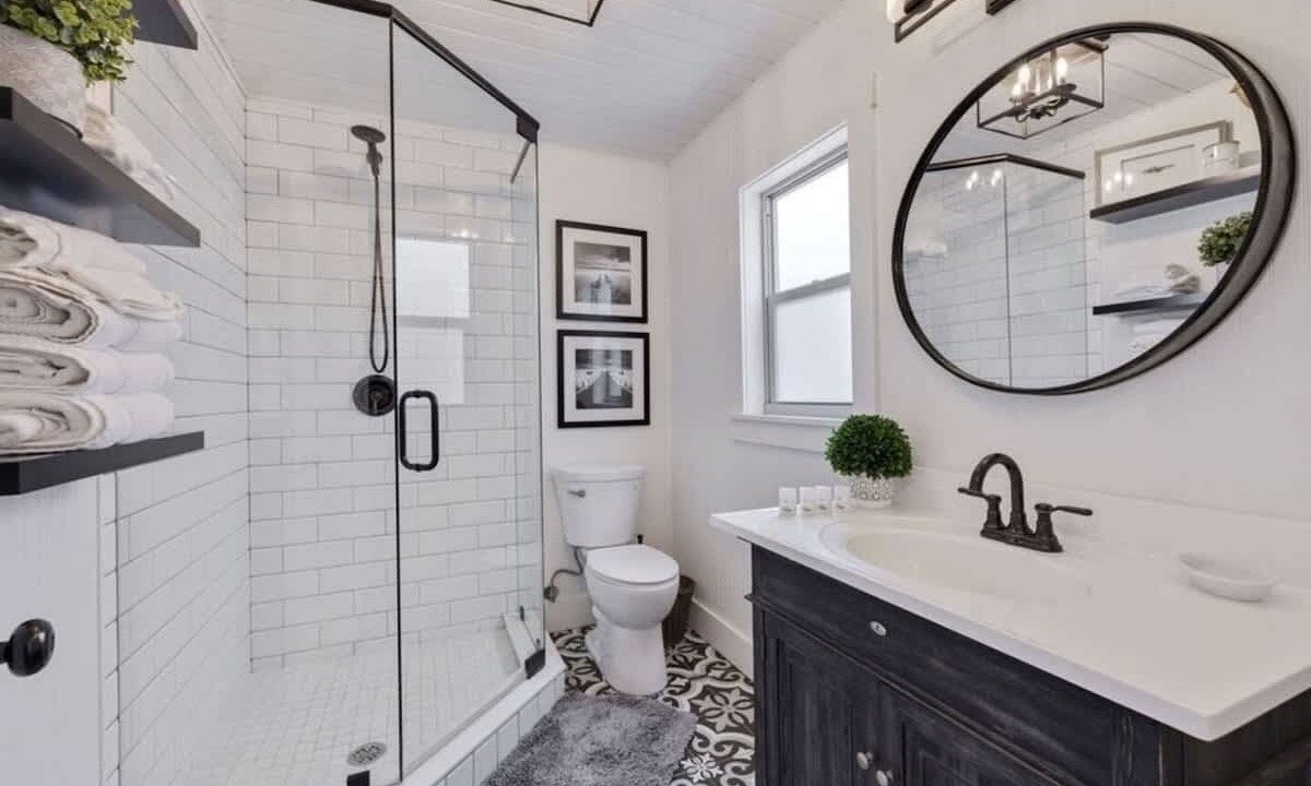 Photo of Bathroom in Indian Shores
