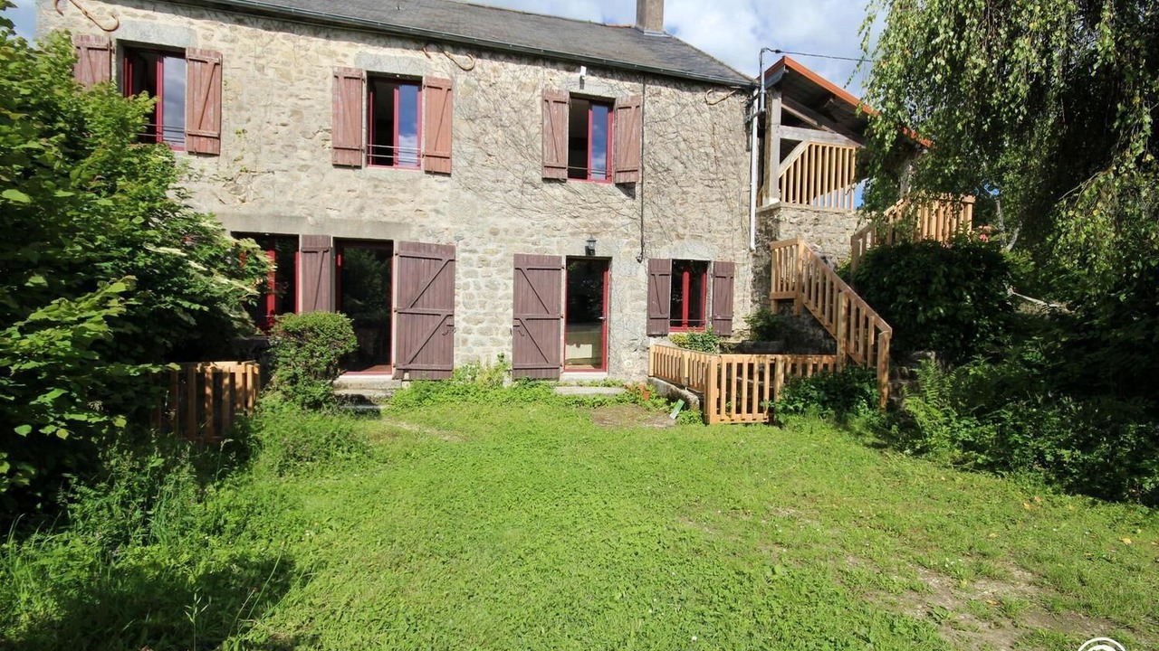 Photo of Outdoor in Saint-Martin-du-Puy