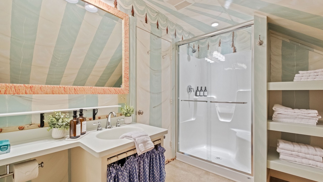 Photo of Bathroom in Campton