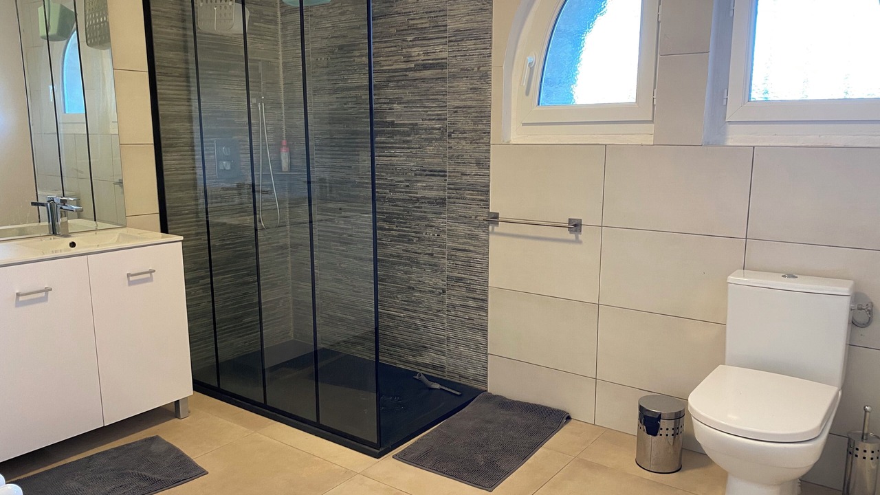 Photo of Bathroom in Saint-Ambroix